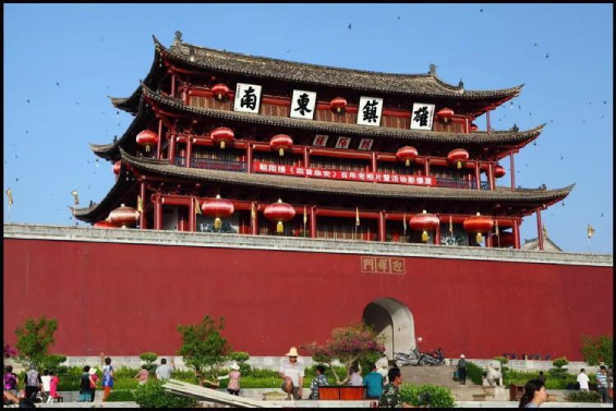 Lầu triều dương