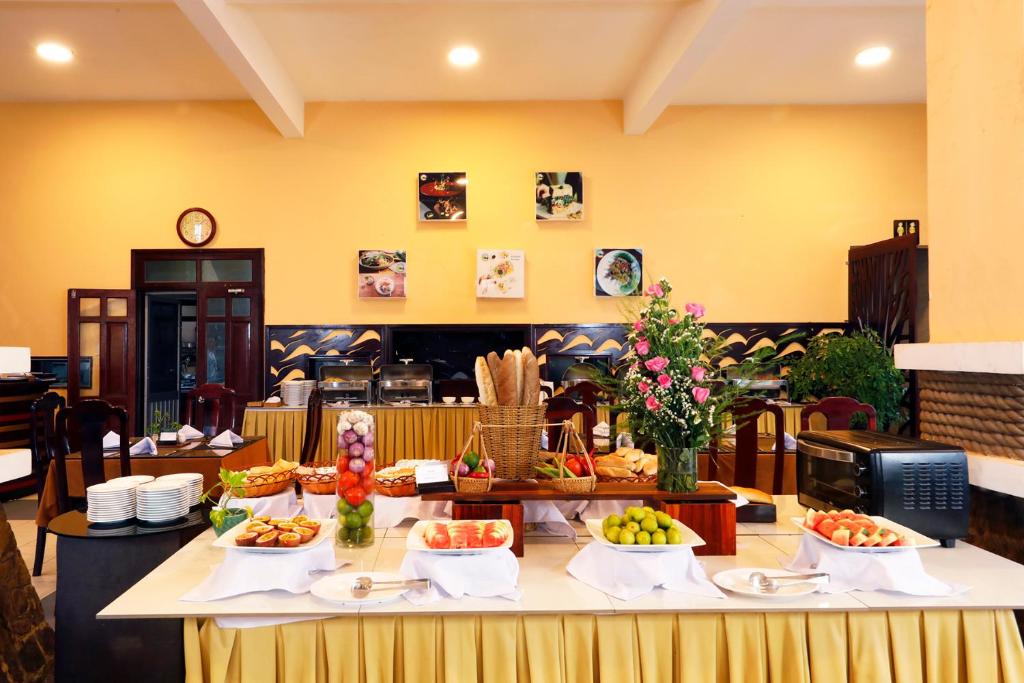 buffet-hon-rom-central-beach-resort Buffet Hòn Rơm Central Beach Resort 3*