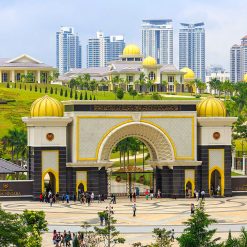 Cung Điện Hoàng Gia