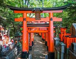 đền ngàn cổng nhật bản