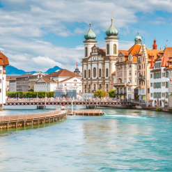 tham quan dạo quanh hồ lucerne