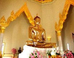 kinh nghiệm đi chùa phật vàng thái lan